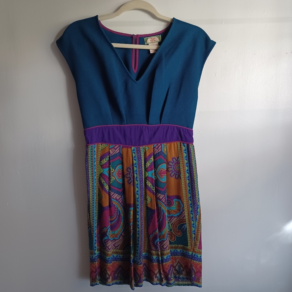 Flying Tomato Junior's Size Large Multicolored Sleeveless Mini Dress